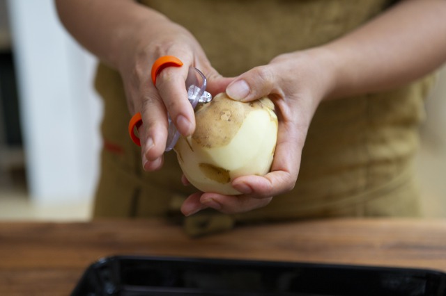 手のひらコンパクトピーラー