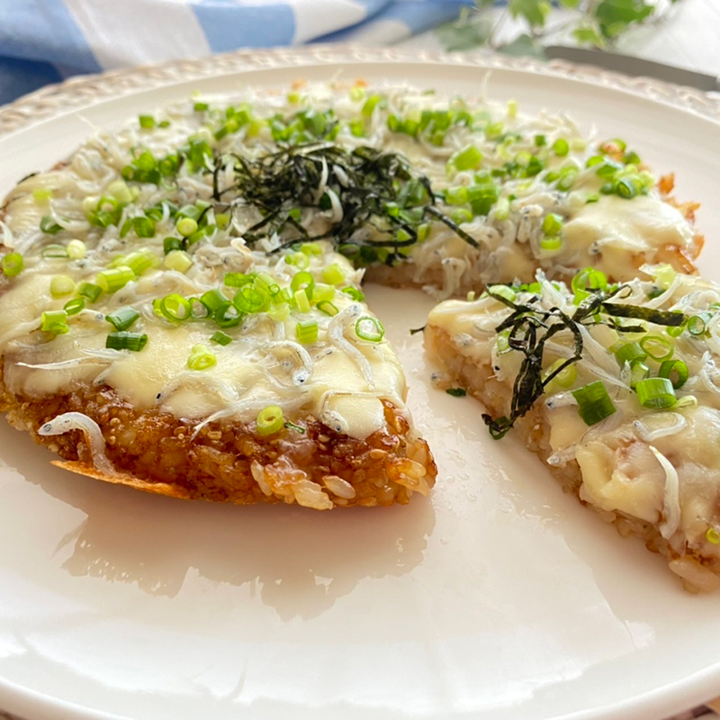 フライパンで簡単！しらすの和風ライスピザ