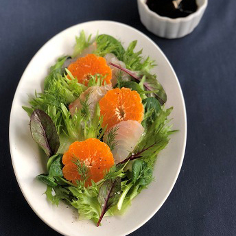 みかんと鯛のサラダ　バルサミコドレッシング