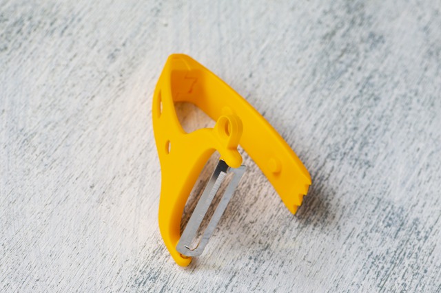 ラクラクかぼちゃピーラー