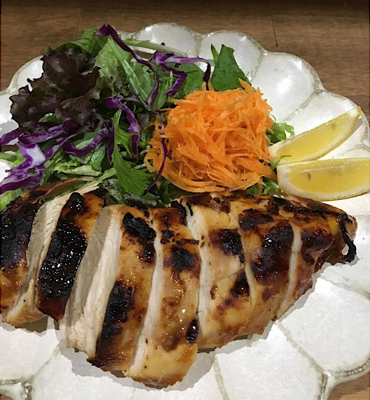 カレールーと鶏胸肉で簡単しっとりタンドリーチキン