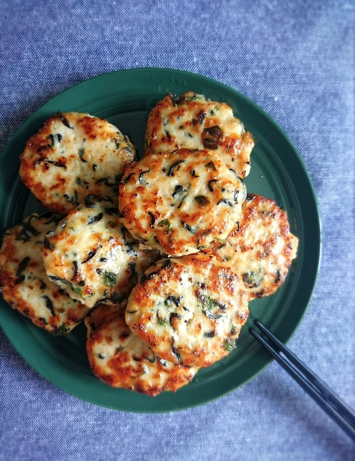 完成まで10分！豆腐とひじきの和風バーグ