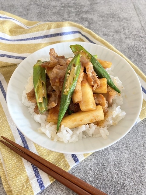 長芋とオクラのスタミナ豚丼
